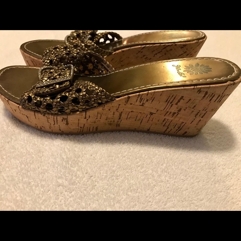 Brand New Stylish Wedges By Yellow Box  Box 54